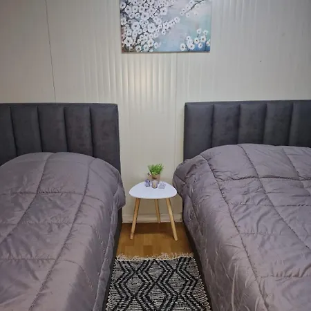 בית הארחה Waterfall Theth Grunas